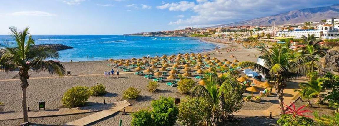Las Americas Downtown : Prime Location Accomm. Arona  Eksteriør bilde