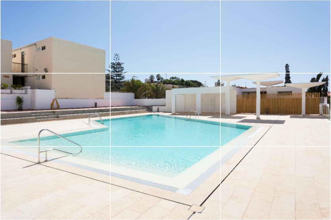 Las Americas Downtown : Prime Location Accomm. Arona  Eksteriør bilde